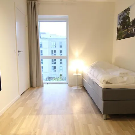 Beautiful 3-bed In Canal W Balcony *